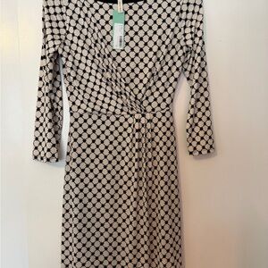 Gilli Black and Cream Geometric Long Sleeve Dress